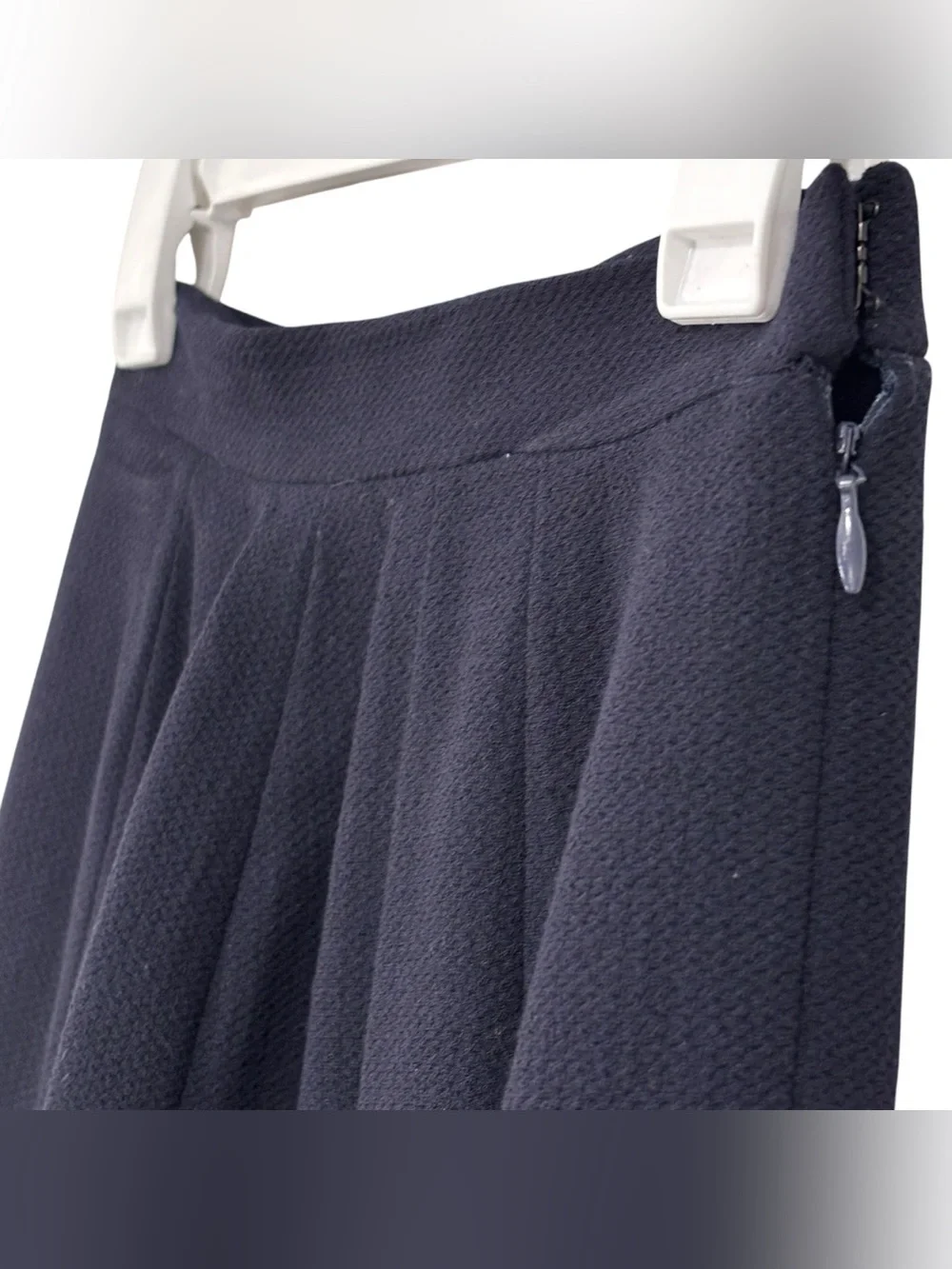 Chanel Authentic Dark Navy Blue Vintage 100% Wool Skirt Size 36 or US 4/6